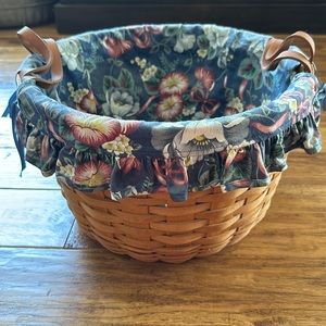 1995 Longaberger Basket